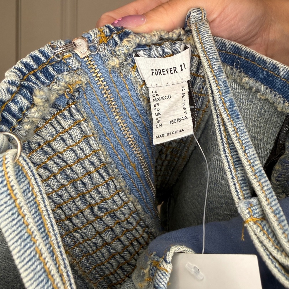 Forever 21 Denim Corset Top Studded‎ Bustier Light Wash Blue Size Small NWT - Picture 4 of 4